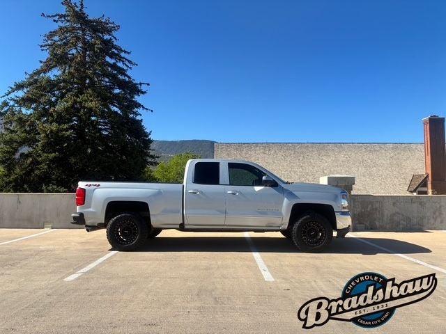 2018 Chevrolet Silverado 1500 — rear three-quarter view