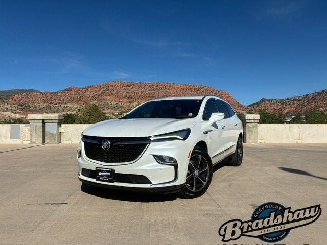 2022 Buick Enclave Essence AWD 1SL in White Frost Tricoat — front three-quarter view